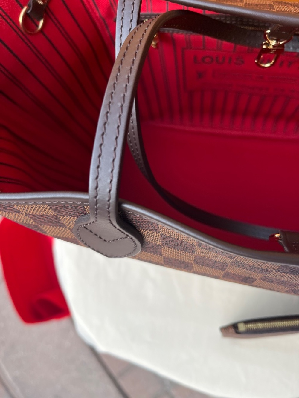 Louis Vuitton Neverfull MM in Damier Ebene - Picture 8 of 16